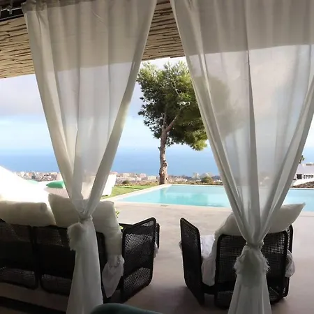 Villa Amazing In Benalmádena