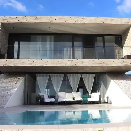 Villa Amazing In Benalmádena